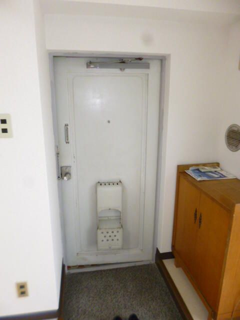 フラッツ東長崎の玄関|落ち着いた玄関です