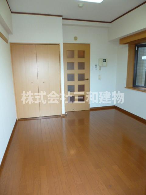 プレジールの内装|同間取り別室の参考写真です

