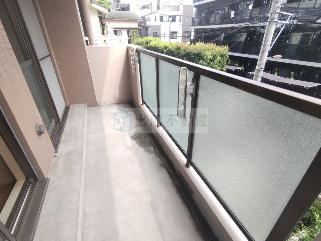 パティオYNのバルコニー