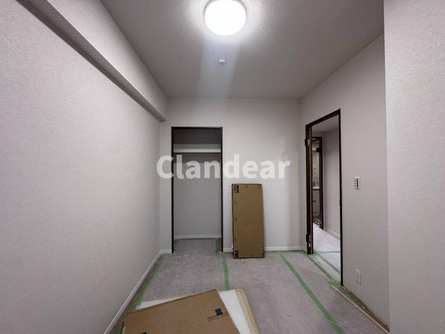 ロイヤルプラザ松戸トリビュートの洋室|ドキドキの新生活も、安心してスタート。ぴったりの住まいを見つけませんか？クランディアが一緒に住まい選びをサポートします‼　まずは、お気軽にお問合せください　＃クランディア