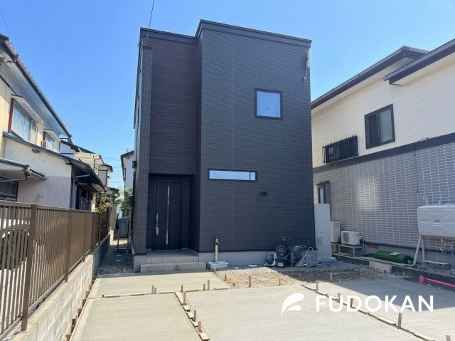 【家具付き×全館空調】酒田市千石町の駐車場|駐車場は土間コンクリート施工します。