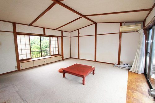 【居間・リビング】 | 殖産浮山温泉郷　戸建