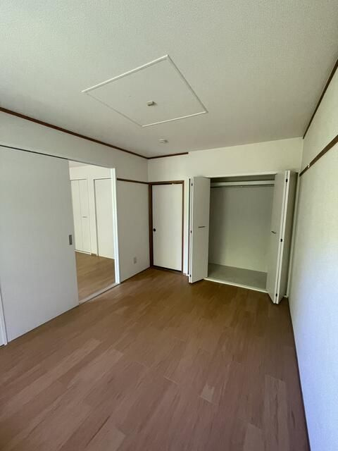 サンヒルズ岡Ⅱの寝室