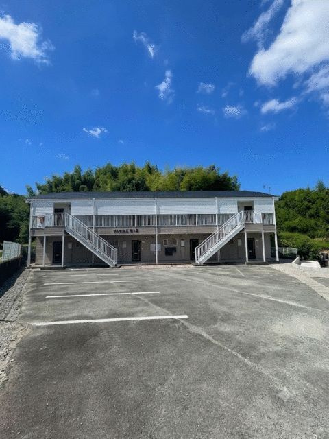 サンヒルズ岡Ⅱの外観