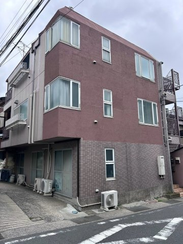横須賀市上町1丁目　一棟マンションの外観
