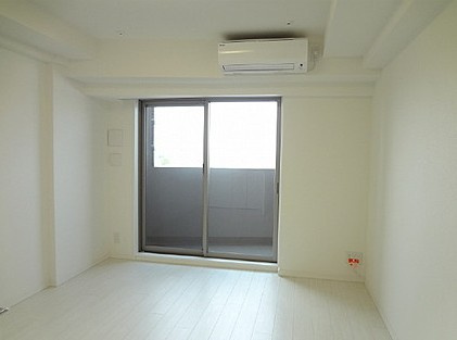【居間・リビング】 | プレール・ドゥーク永福町 | 8.0帖のきれいな洋室。