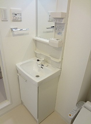 【独立洗面台】 | プレール・ドゥーク永福町 | 嬉しい独立洗面台付き。