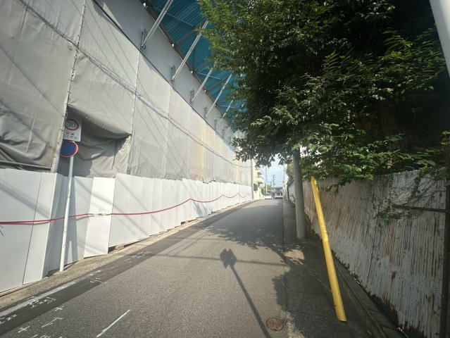 【前面道路含む現地写真】の画像