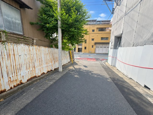 【前面道路含む現地写真】の画像