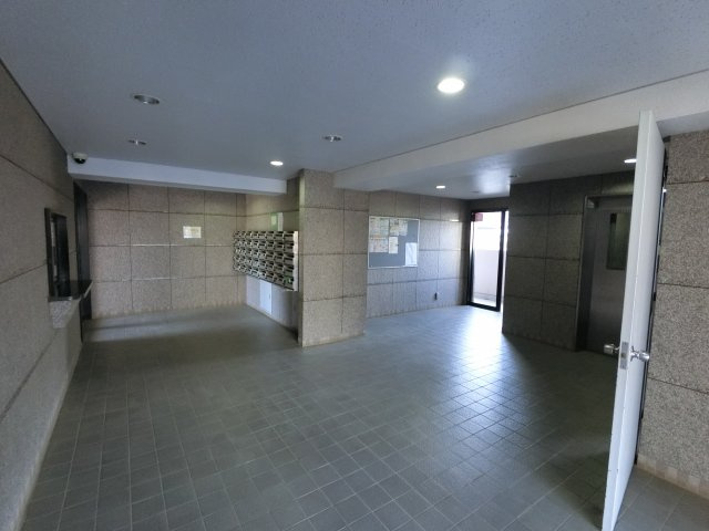 ベルレージュ船橋のエントランス