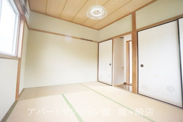 サンモールの洋室