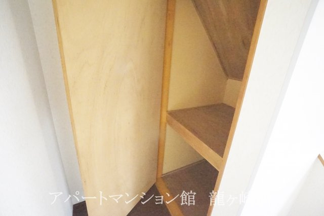 サンモールの居間・リビング