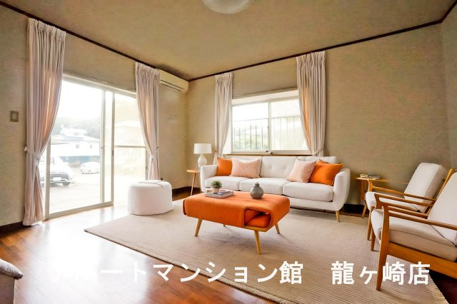 サンモールの居間・リビング|CGで家具等を配置したものです。実際に家具等は含まれません。

