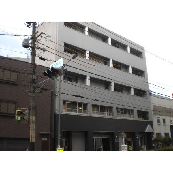 名古屋市中川区南八熊町の賃貸マンション