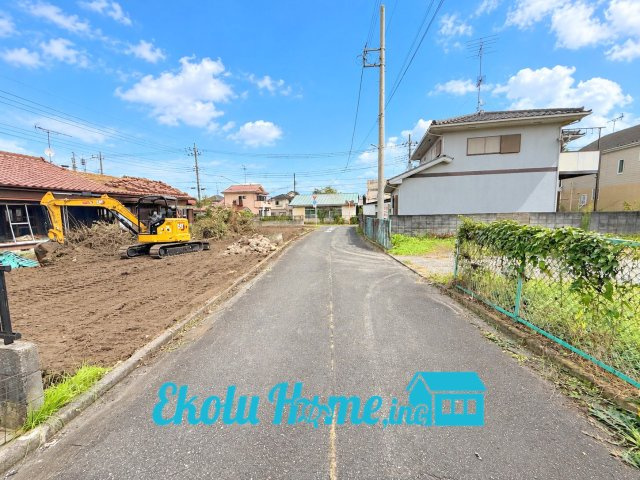 土地　あきる野市渕上 全4区画　B区画の前面道路含む現地写真|造成中写真 （2026年10月撮影）
※空はCG加工しています。