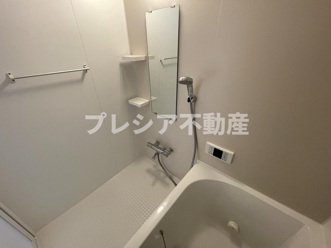 ステラハウス甲子園口の浴室