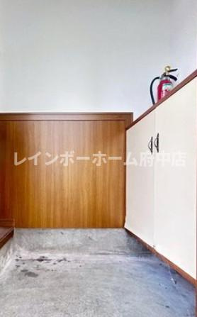 ラピュタ日野の玄関