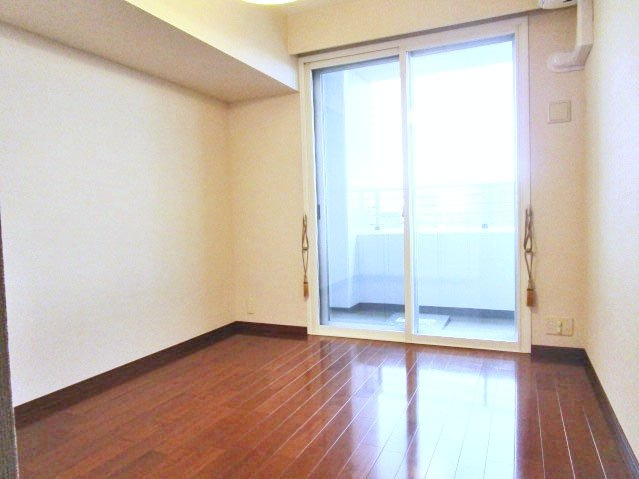 【寝室】 | ラゾーナ川崎レジデンス | 家具を配置しやすい人気の間取りです♪