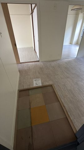 【玄関】 | サウスヒルズ由良