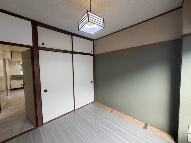 【洋室】 | サウスヒルズ由良