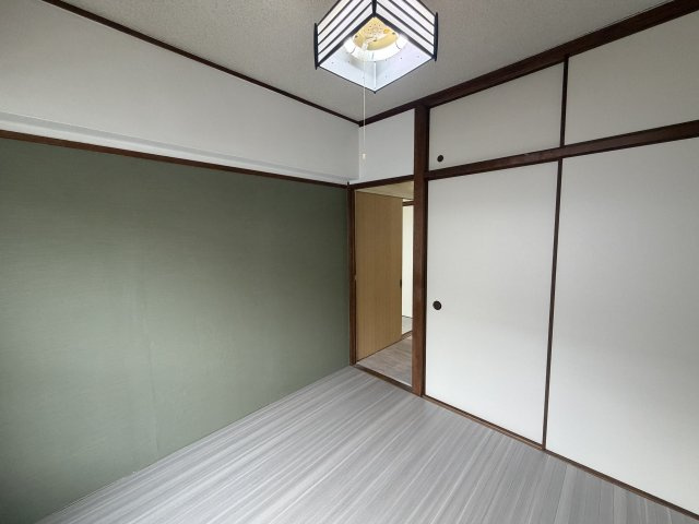 【洋室】 | サウスヒルズ由良