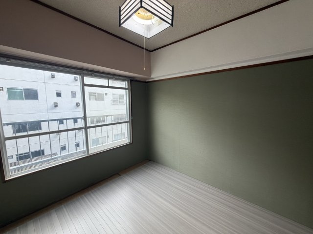 【洋室】 | サウスヒルズ由良