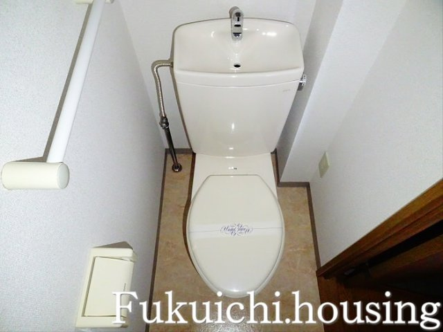 ベルグ赤堤伍番館のトイレ
