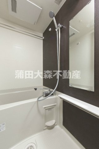ルクシェール蒲田の浴室