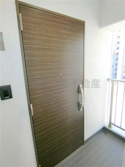 ルクシェール蒲田の玄関