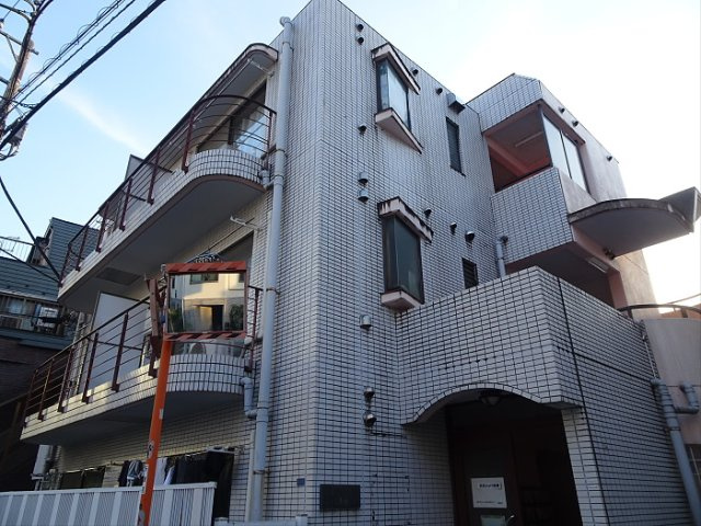 三和マンション3号館の外観|外はこのようになっています