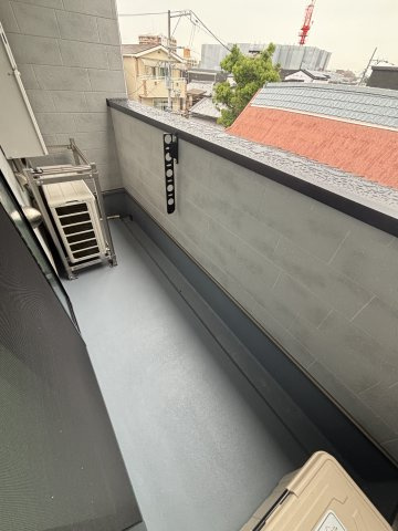 【バルコニー】