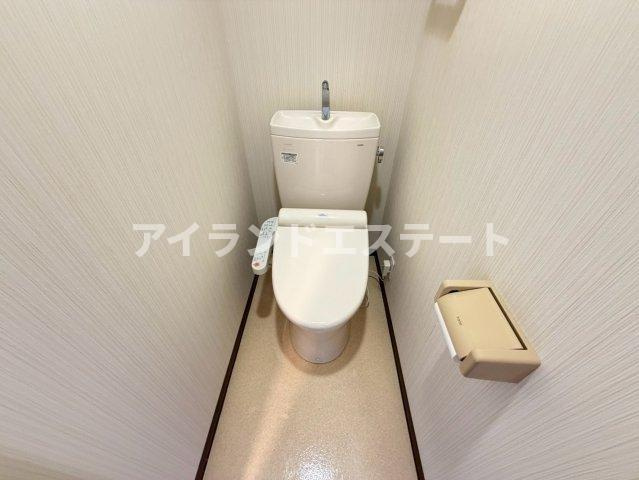 アヴェニール駒沢大学　駅近　バストイレ別　陽当たり良好のトイレ