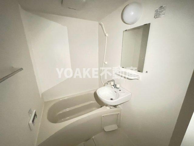 タックビルⅢの浴室