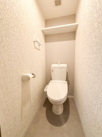 S-RESIDENCE六ツ門abreastIIのトイレ|嬉しい温水洗浄便座付き★