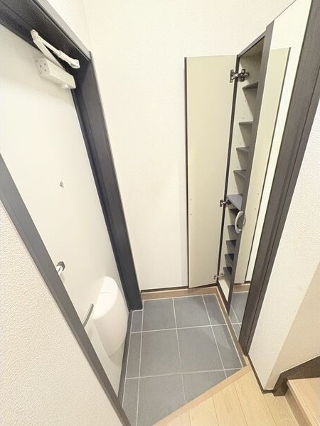 タウンコート上杉の玄関