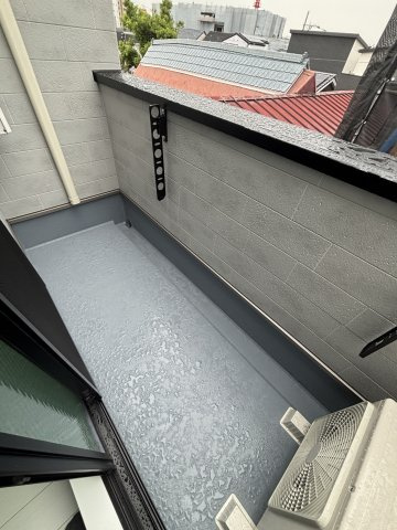【バルコニー】