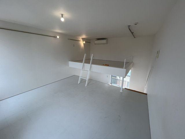 【内装】 | CUBE