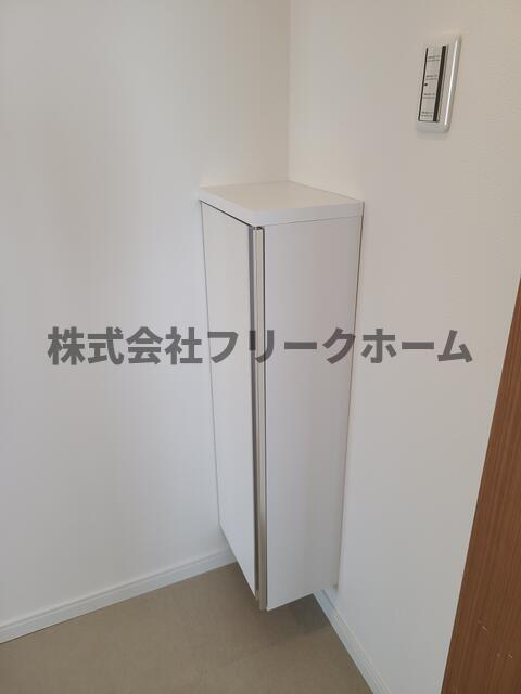 三鷹市牟礼１丁目のアパートの玄関