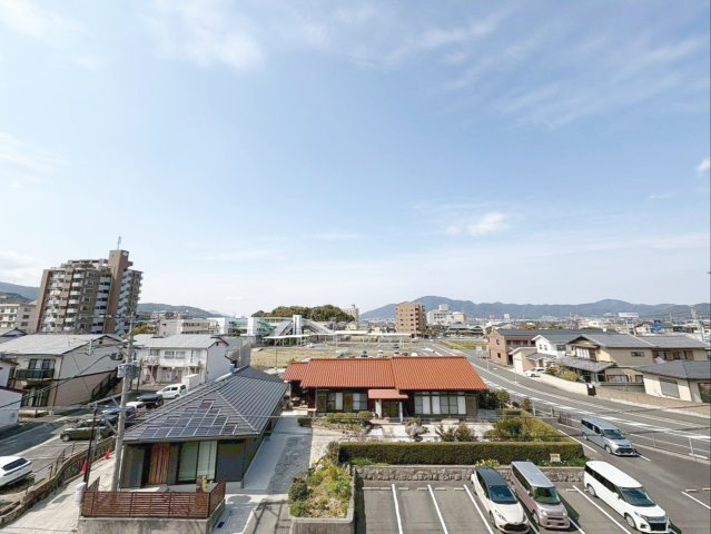 サンライフ朽網の展望|4階からの眺望です！