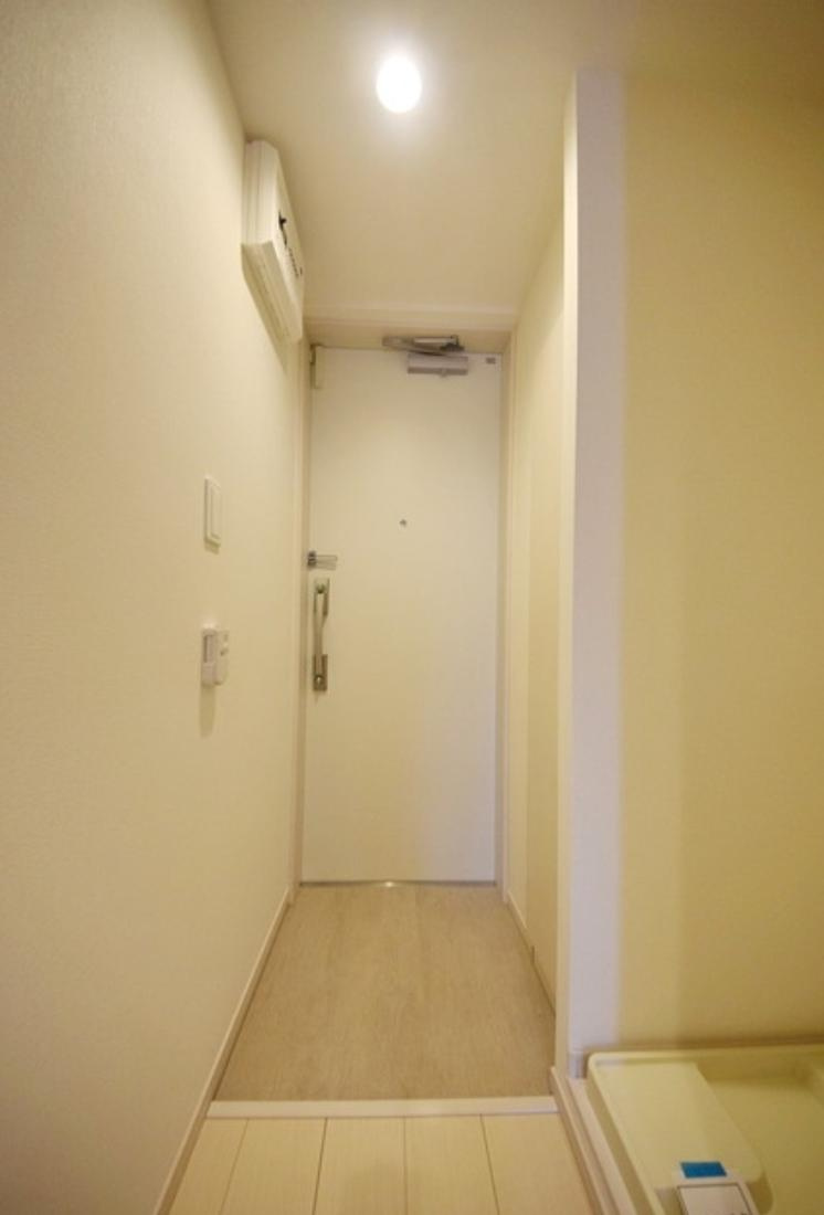 さいたま市大宮区吉敷町３丁目の賃貸マンションの玄関