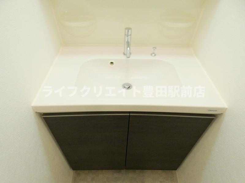 オーチャードの洗面所