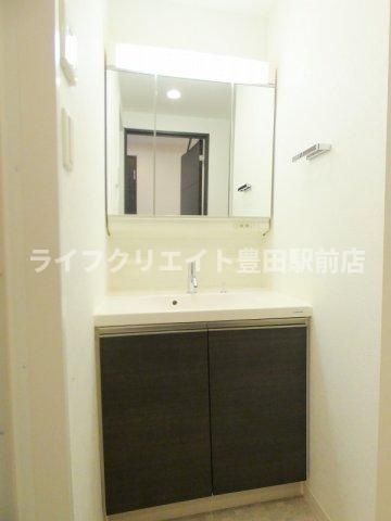 オーチャードの洗面所