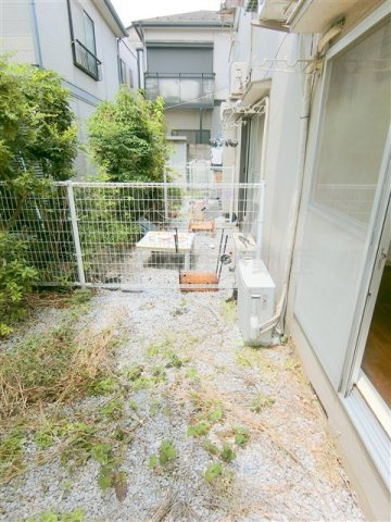 ロージェ大鳥居の庭