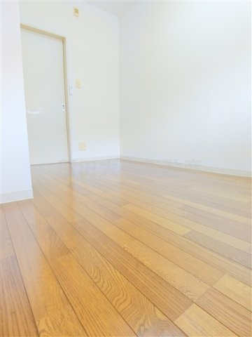 ロージェ大鳥居の洋室