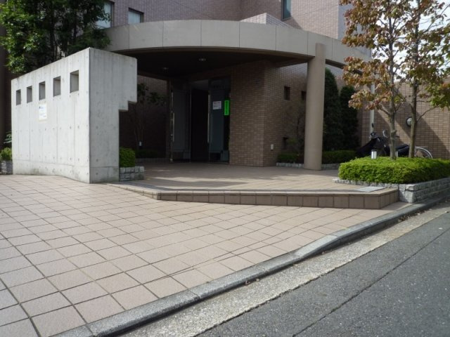 ラフィーネ港北区のエントランス