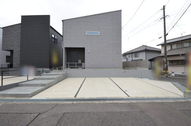 対厳山三丁目の駐車場|JR宮島口駅徒歩19分
駐車は3台可能です
