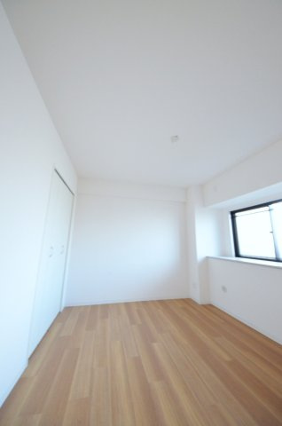 サンシティ庚午の洋室|全居室収納スペース有
お部屋が広く綺麗に使えます