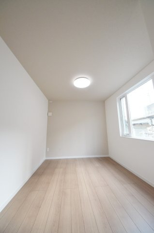 浜田本町の洋室|全居室収納スペース有、お部屋が広く綺麗に使えます