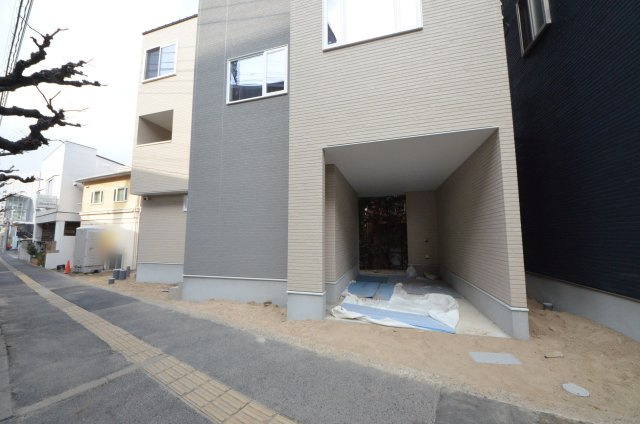 浜田本町の駐車場|JR天神川駅徒歩16分
駐車は2台可能です