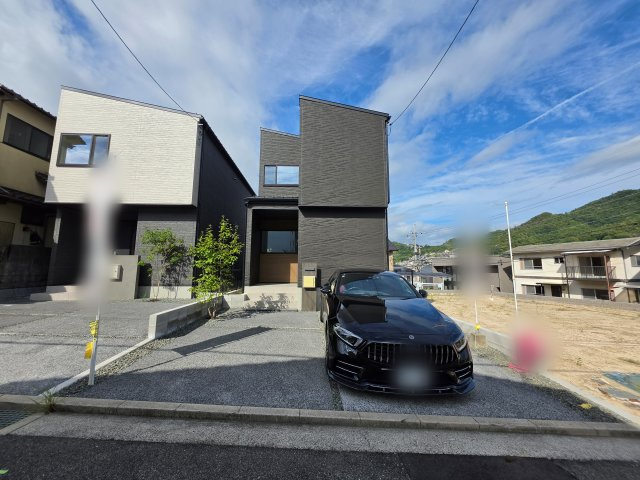己斐大迫一丁目の外観|敷地37坪
駐車2台可能です